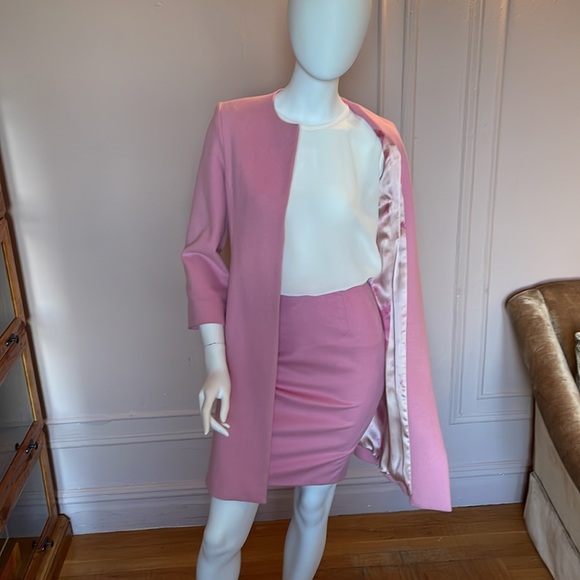 Rose wool two piece jacket and skirt - Picture 4 of 11